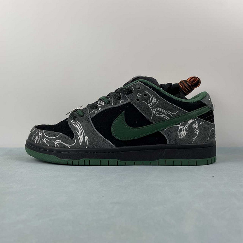 T  Nike Dunk Low  HF7743-001  36-47 5